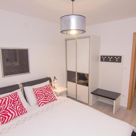 克尔克Apartman Ljubica 4公寓 外观 照片