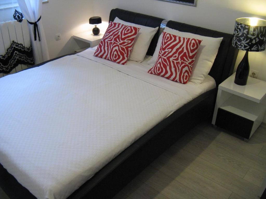克尔克Apartman Ljubica 4公寓 外观 照片